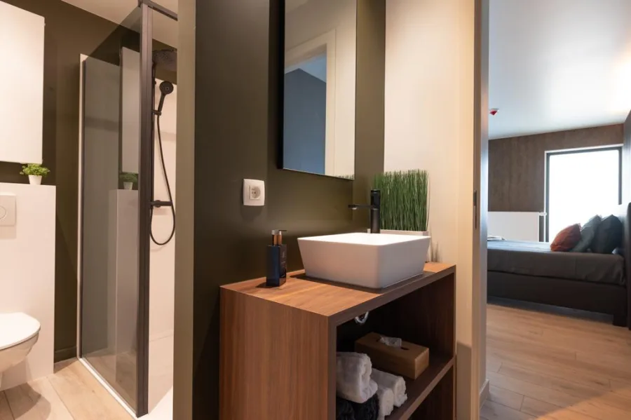 Totaal renovatie Hotel H28