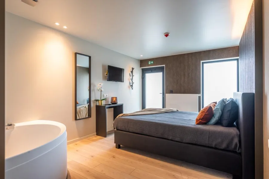Totaal renovatie Hotel H28